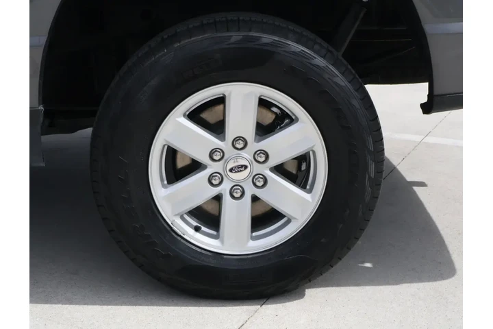 $39988 : Ford F-150 2022 4x4 XL 2dr R image 9