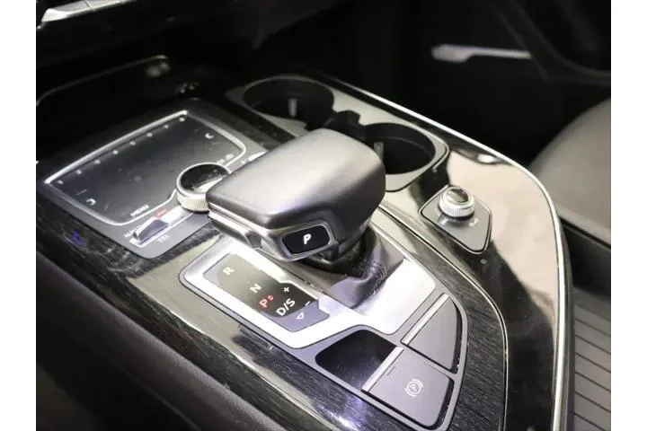 $23398 : Audi Q7 2019 AWD quattro SE image 9