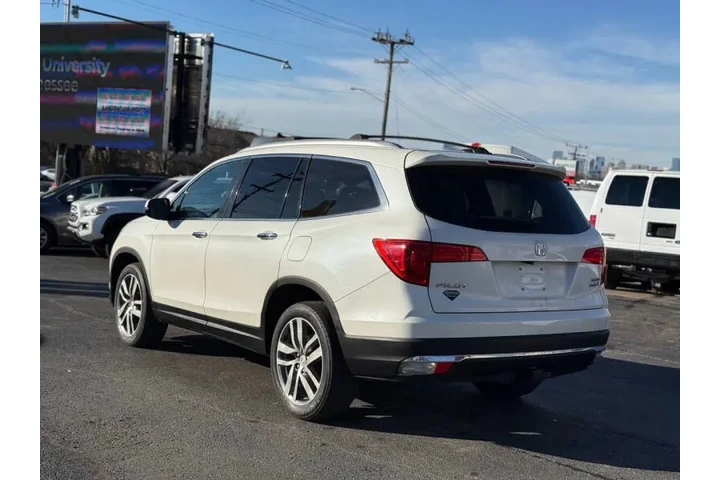 $19495 : 2017 Pilot Touring image 8