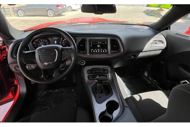 2023 Challenger GT AWD image 9