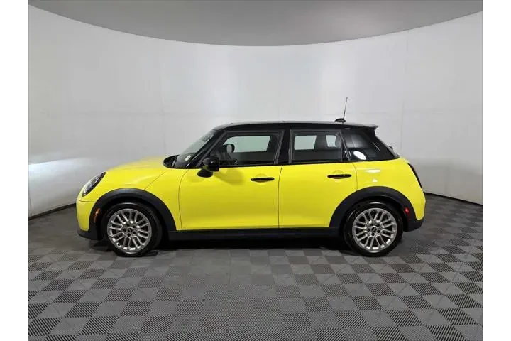 $29993 : MINI Hardtop 4 Door 2025 Coo image 4