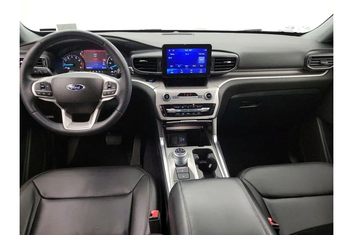 $26998 : Ford Explorer 2022 AWD XLT 4 image 9