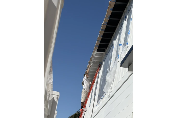 Exterior, Interior, Cabinet image 1