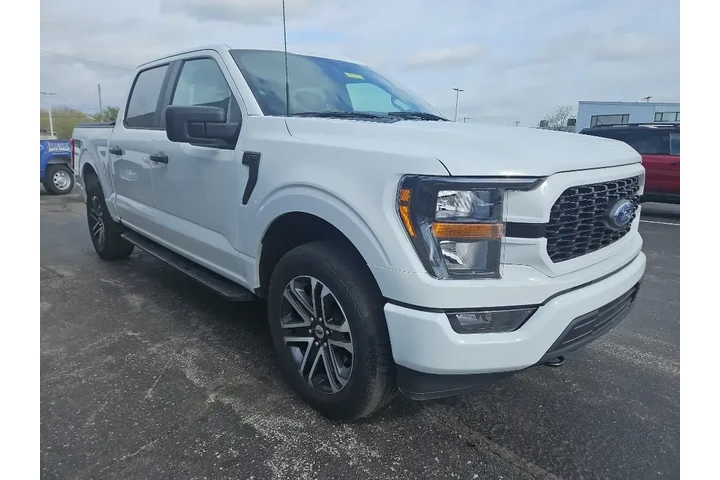 $38298 : Ford F-150 2023 4x4 XL 4dr S image 2