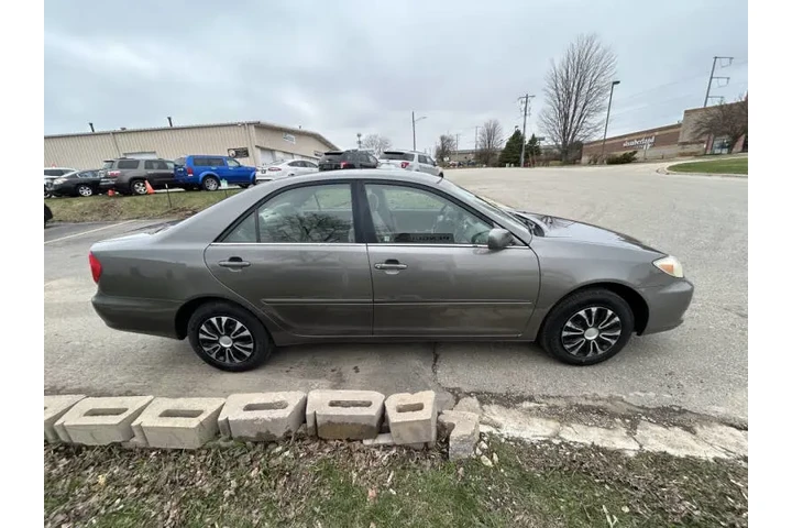 $2990 : 2004 Camry LE image 7