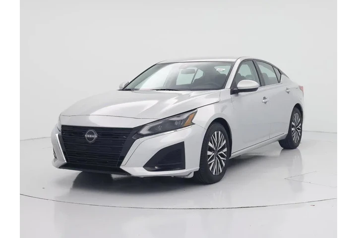 $19998 : Nissan Altima 2023 2.5 SV 4d image 4