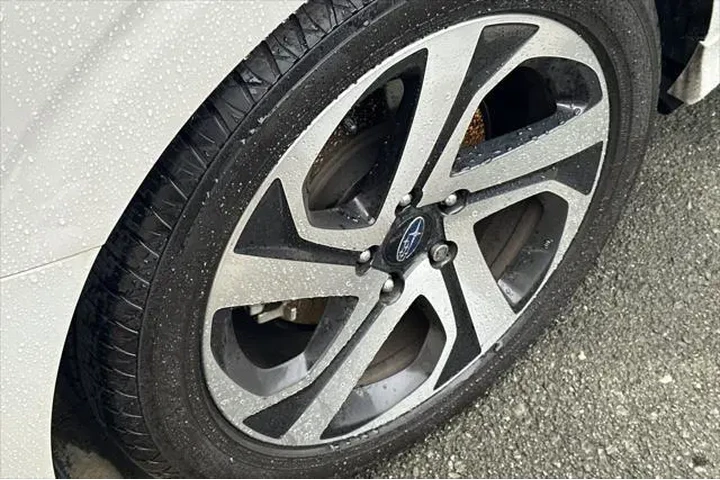 $22990 : Subaru Legacy 2022 AWD Limit image 7