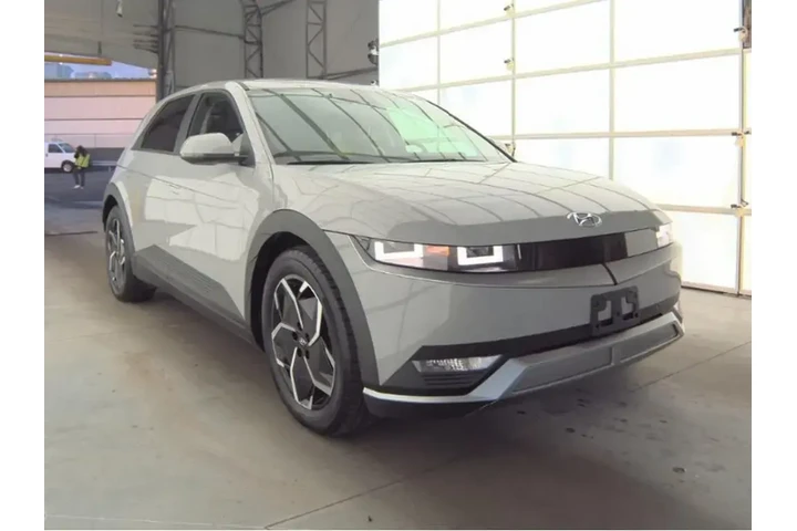 $23490 : Hyundai IONIQ 5 2024 SEL 4dr image 4