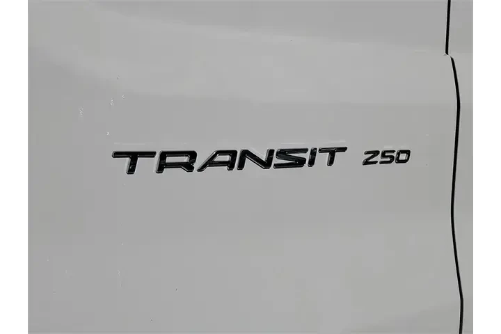 $37990 : Ford Transit 2023 AWD 250 3d image 7