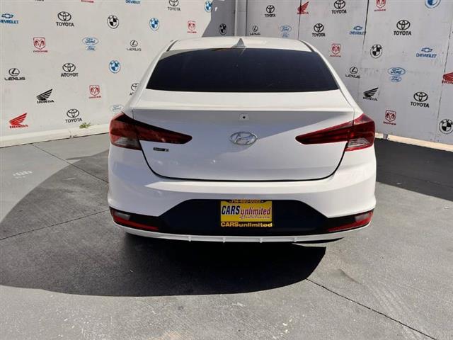 $15995 : Used 2019 Elantra SEL Auto fo image 4