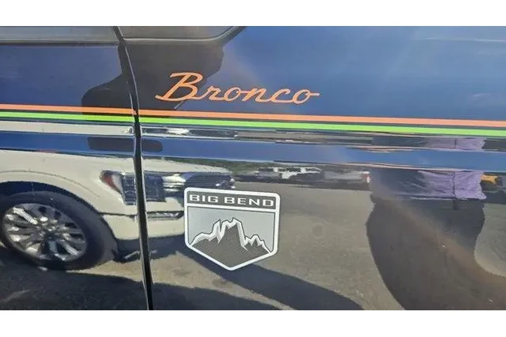 $32399 : Ford Bronco 2021 4x4 Base 2d image 7