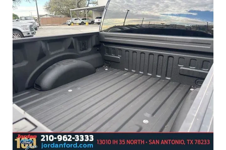 $36998 : Ford F-150 2023 4x2 XL 4dr S image 9