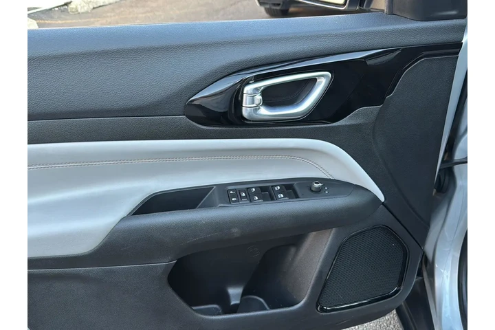$23990 : Jeep Compass 2025 4x4 Limite image 9