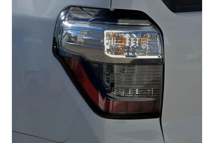 $24776 : Toyota 4Runner 2017 4x2 SR5 image 10