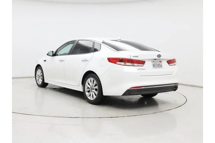 $10998 : Kia Optima 2017 LX 4dr Sedan image 2