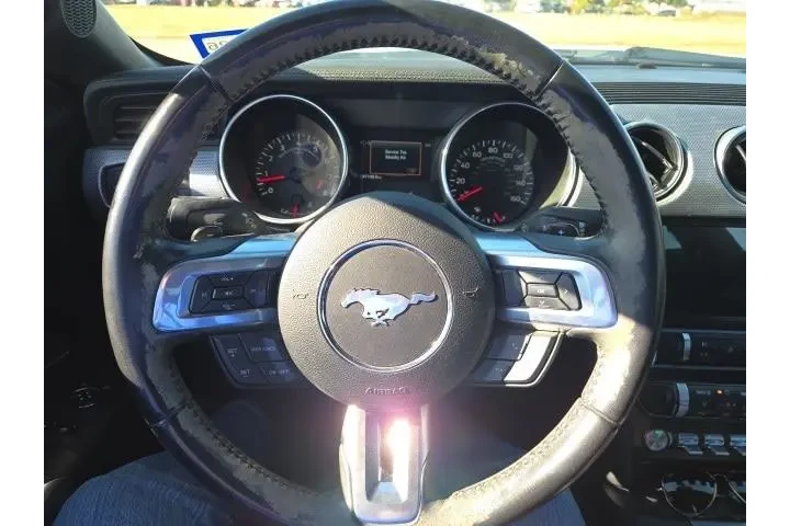 $31305 : Ford Mustang 2019 GT 2dr Fas image 9