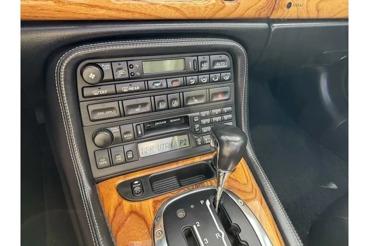 $16910 : 2006 XK8 XK8 image 1