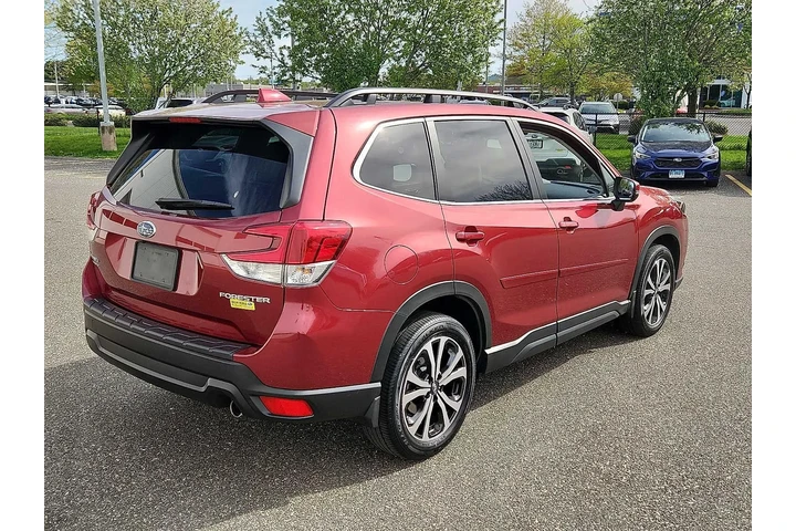 $28488 : Subaru Forester 2023 AWD Lim image 6