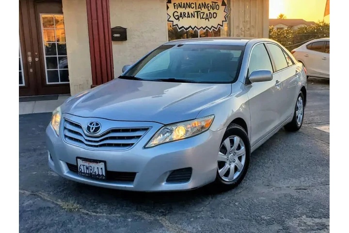 $7999 : 2011 Camry image 6