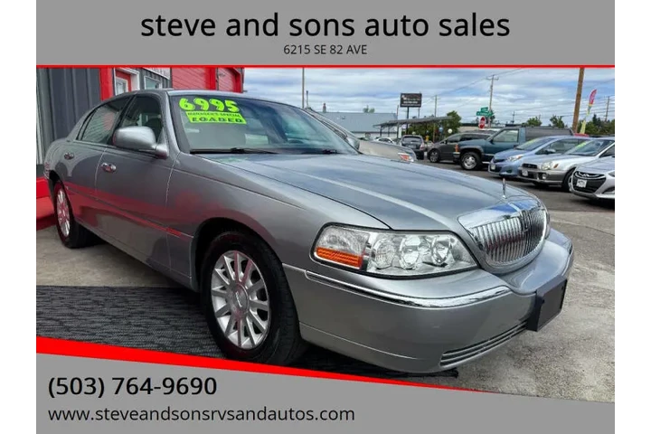2006 Town Car Signature image 1