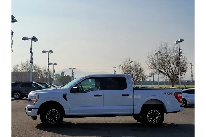 $39900 : Ford F-150 2022 4x4 XL 4dr S image 7