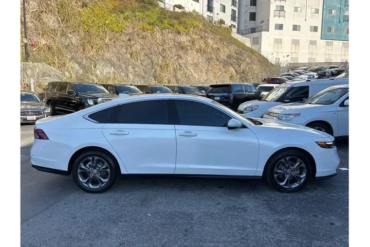 $25388 : Honda Accord 2023 EX 4dr Sed image 7