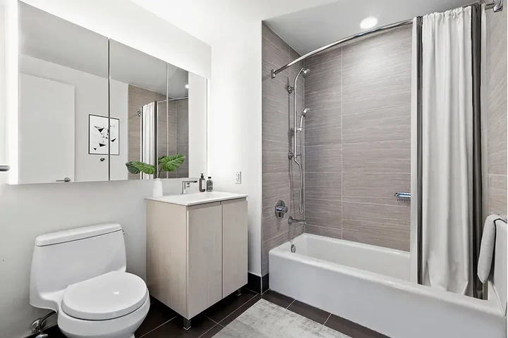 $850 : NICE ROOM AVAILABLE FOR RENT image 1