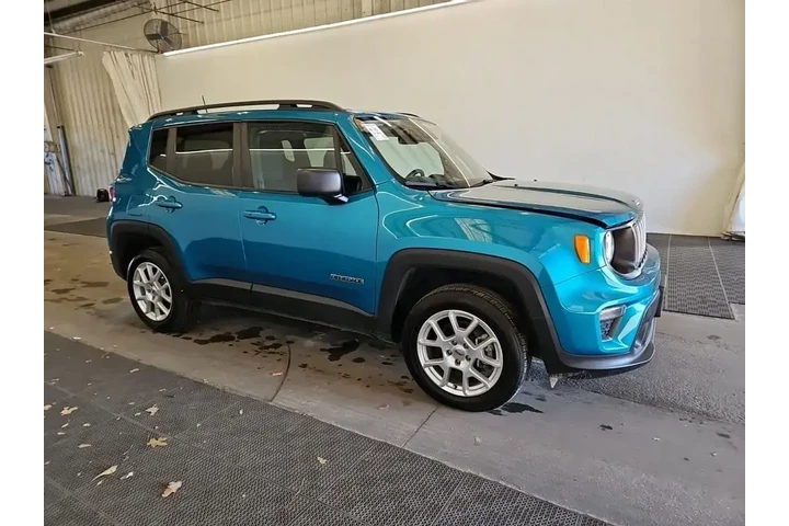 $17993 : Jeep Renegade 2022 4x4 (Red) image 3