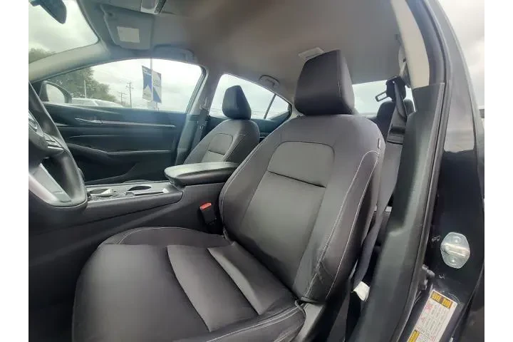 $15995 : Nissan Altima 2022 2.5 SV 4d image 7