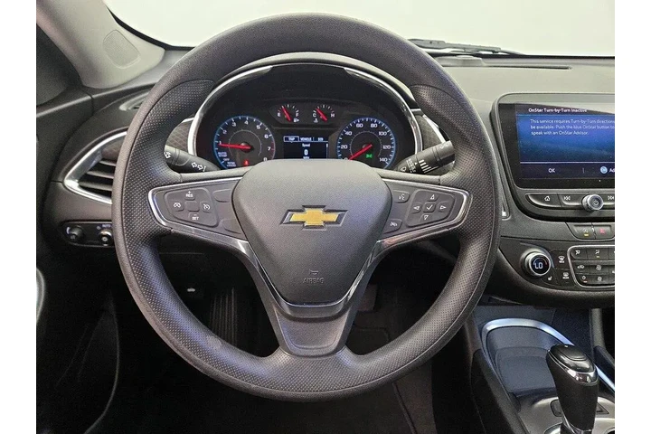 $13998 : Chevrolet Malibu 2020 LT 4dr image 10