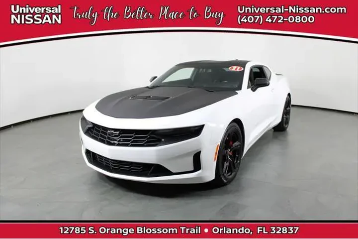 $26533 : Chevrolet Camaro 2021 LT1 2d image 1