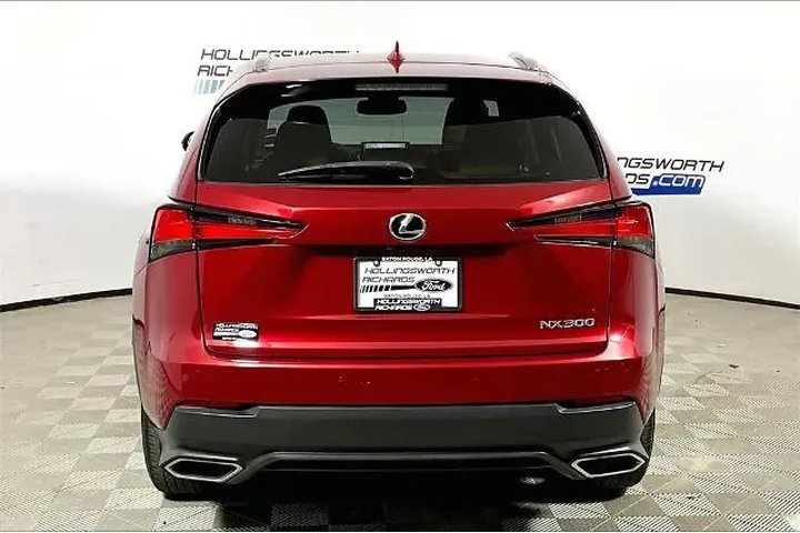 $25411 : Lexus NX 300 2021 AWD 4dr Cr image 4
