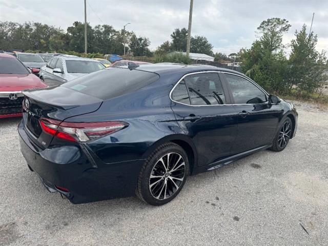 $20997 : 2021 Camry SE image 6