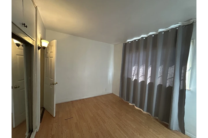 $800 : Cuarto en renta image 2