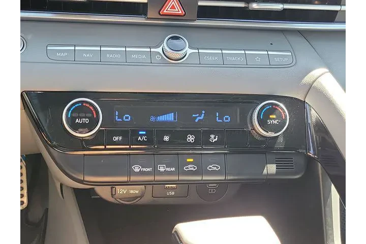 $23171 : Hyundai ELANTRA Hybrid 2025 image 10