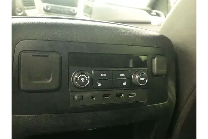 $22902 : GMC Yukon XL 2017 4x4 SLT 4d image 10