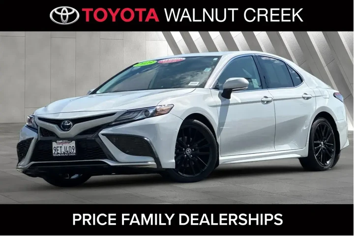 $22200 : Toyota Camry Hybrid 2023 XSE image 1