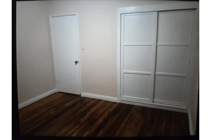 $1400 : Santa Ana Renta - Listo image 6