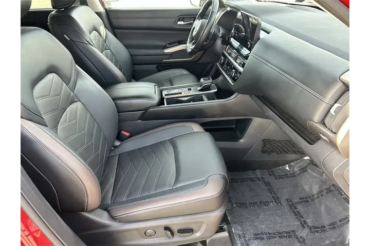 $29969 : Nissan Pathfinder 2023 Plati image 10