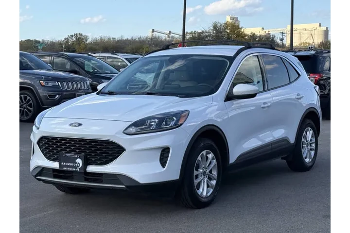 $17985 : 2021 Escape SE image 8