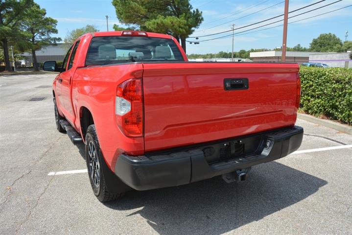 2016 Tundra SR image 9