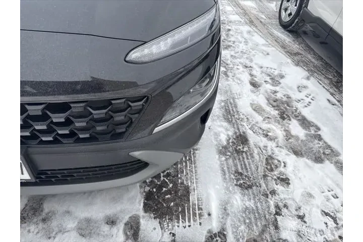 $21495 : Hyundai KONA 2023 AWD SEL 4d image 10