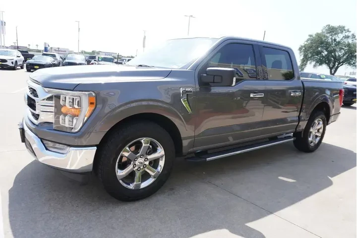 $32725 : Ford F-150 2021 4x2 XL 4dr S image 3