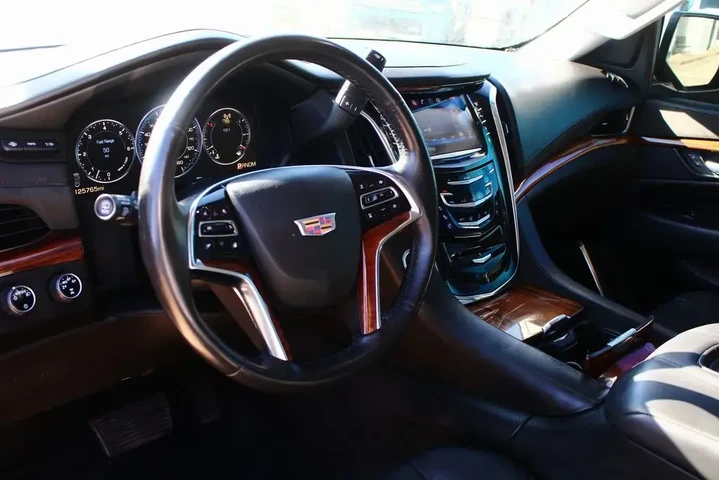 $19770 : Cadillac Escalade 2015 4x4 L image 2