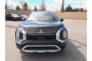 $24998 : Mitsubishi Outlander 2022 AW thumbnail