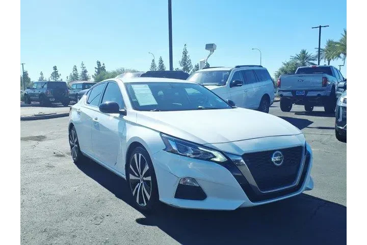 $14188 : Nissan Altima 2019 2.5 SR 4d image 8