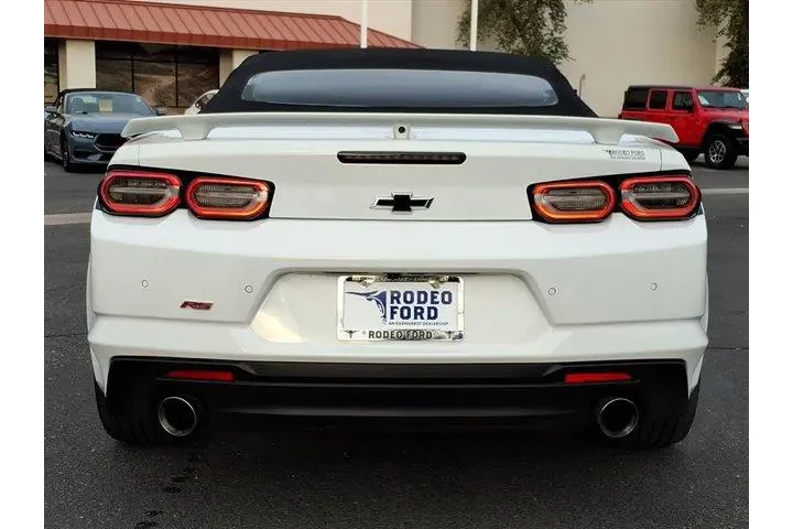 $27900 : Chevrolet Camaro 2023 LT 2dr image 4