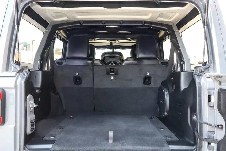 $39587 : 2022 Wrangler Unlimited Sahar image 9