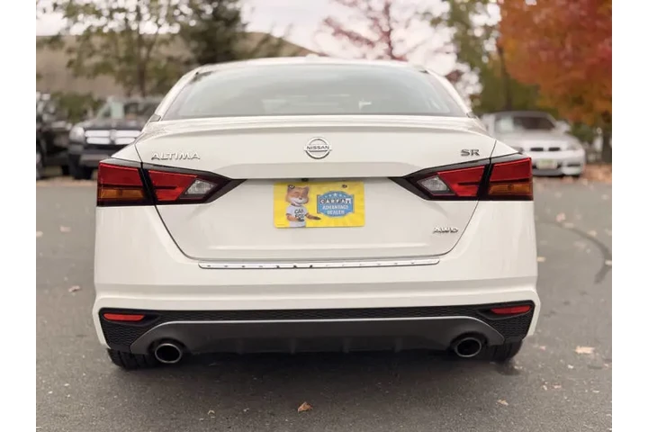 $11995 : 2019 Altima 2.5 SR image 10