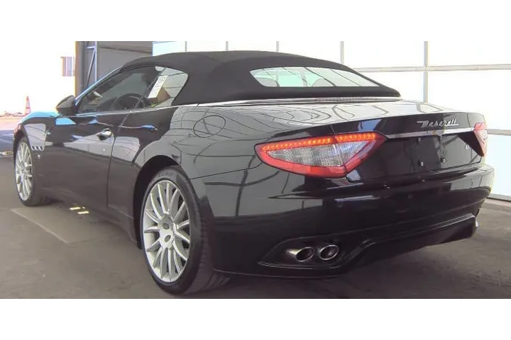 2011 GranTurismo image 5